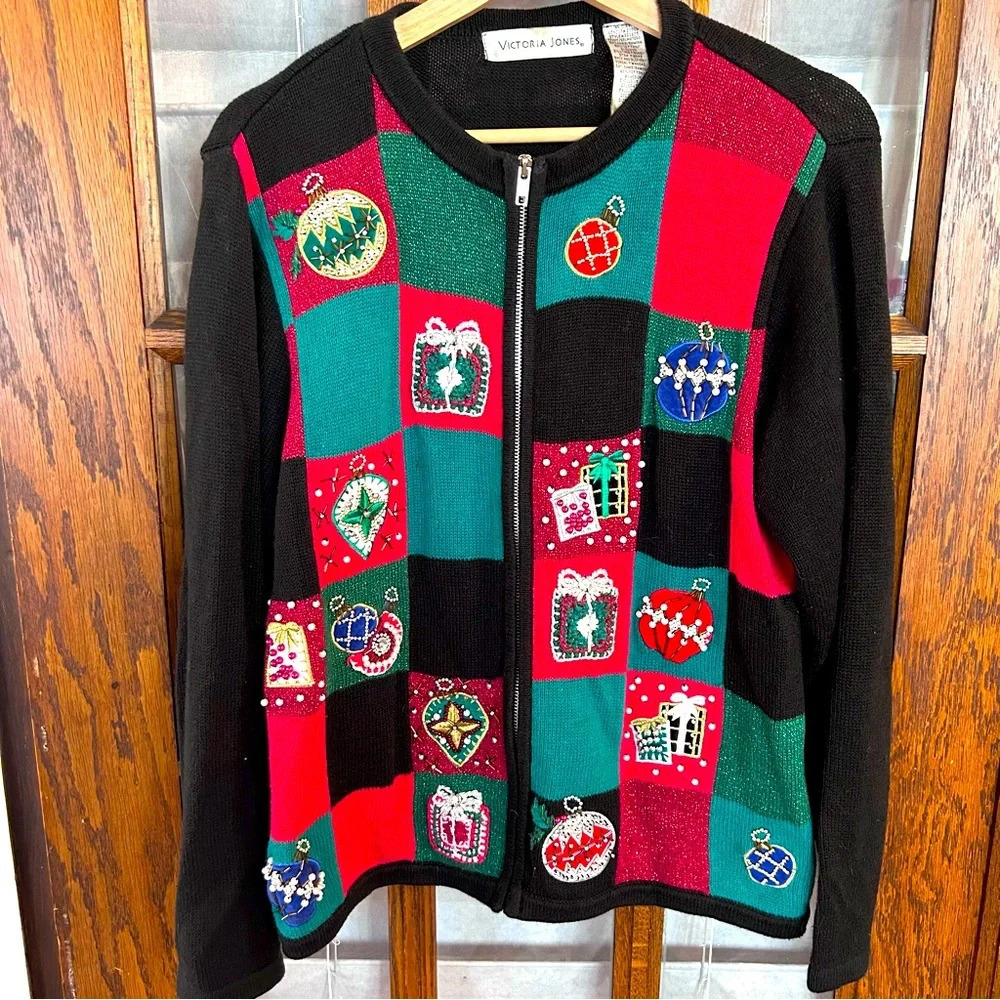 Victoria Jones Women's Medium Patchwork Christmas Holiday Sweater Embellished‎